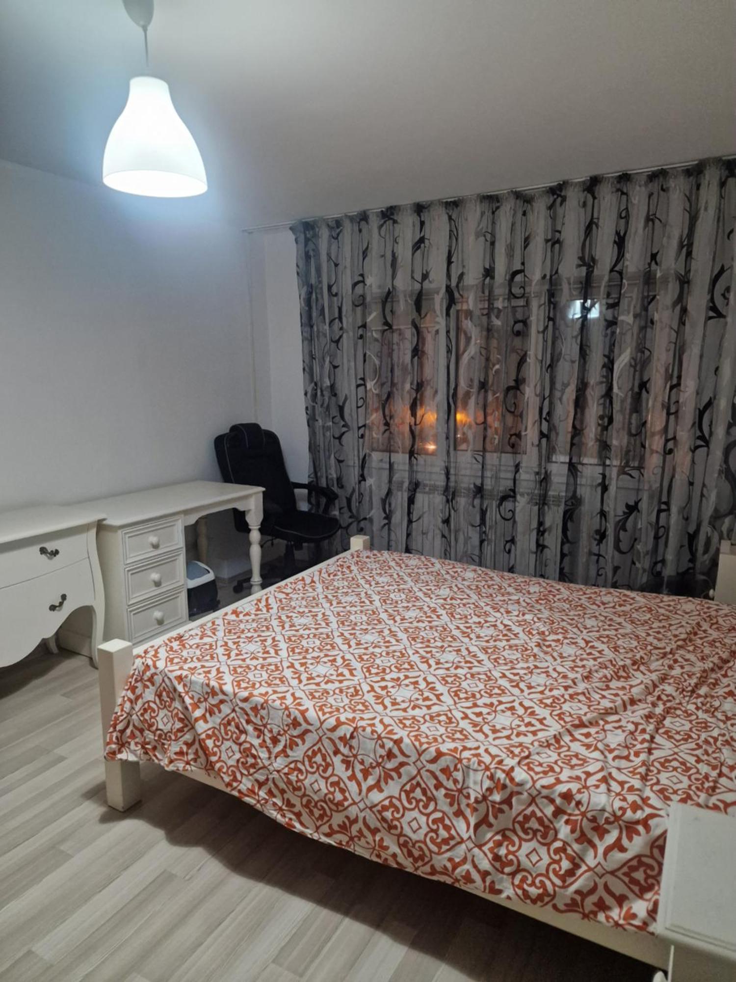 2 Bedrooms Apartment. Galaţi Extérieur photo